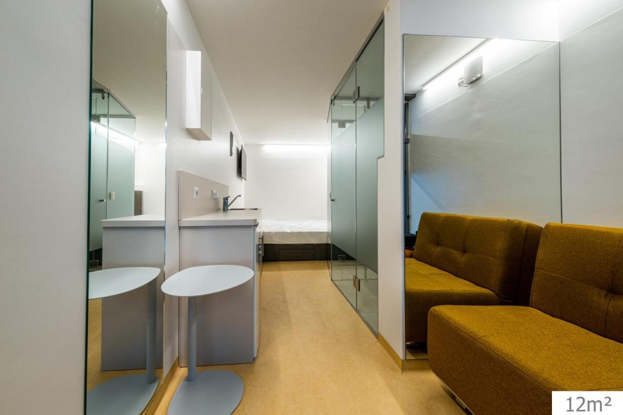 Smart Nano Living - Wien Hauptbahnhof - Self Check-In Buitenkant foto