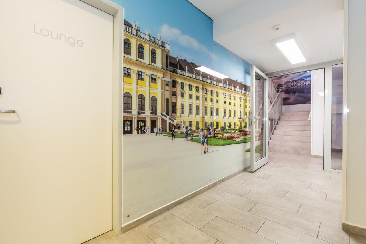 Smart Nano Living - Wien Hauptbahnhof - Self Check-In Buitenkant foto